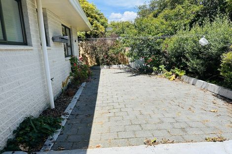 Photo of property in 28 Rewarewa Crescent, Waikanae, 5036