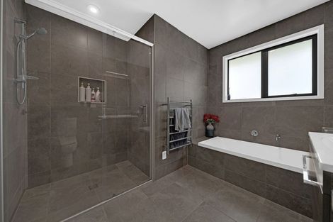 Photo of property in 41b Leathem Crescent, Pokeno, 2402