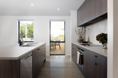 Photo of property in 40 Metoriti Crescent, Karaka, 2124