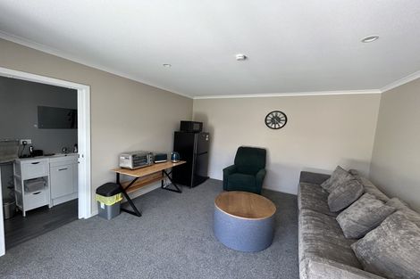 Photo of property in 30 Paradise Place, Milson, Palmerston North, 4414