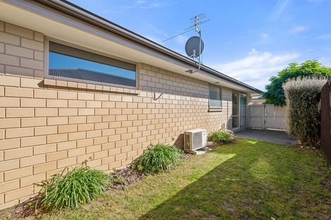 Photo of property in 42 Thackeray Place, Waltham, Christchurch, 8023