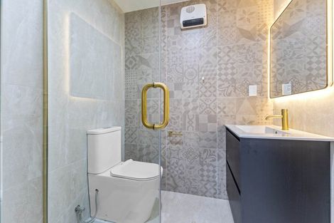 Photo of property in 3 Albert Road, Manukau, Auckland, 2025