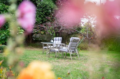 Photo of property in 2 Lavinia Grove, Waikanae Beach, Waikanae, 5036