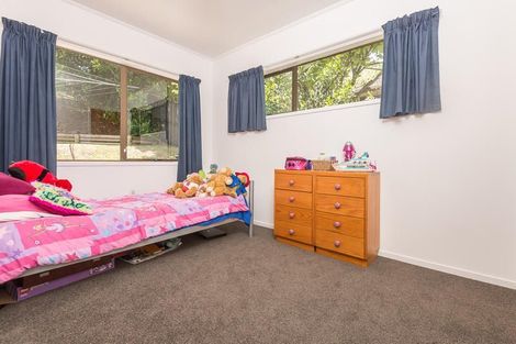 Photo of property in 83 Oaktree Avenue, Browns Bay, Auckland, 0630
