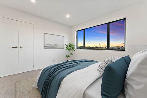 Photo of property in 3/16 Binsted Road, New Lynn, Auckland, 0600