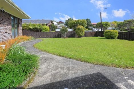 Photo of property in 10 Muscat Place, Henderson, Auckland, 0612