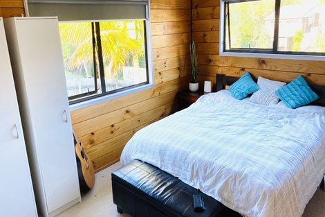 Photo of property in 1/690 Beach Road, Browns Bay, Auckland, 0630