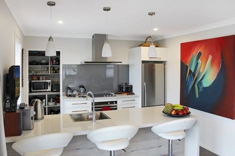 Photo of property in 10 Lockwood Street, Halswell, Christchurch, 8025