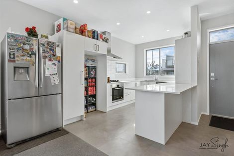 Photo of property in 20 Courage Road, Papakura, 2110