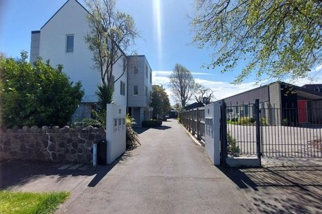 Photo of property in 4/17 Eversleigh Street, St Albans, Christchurch, 8014