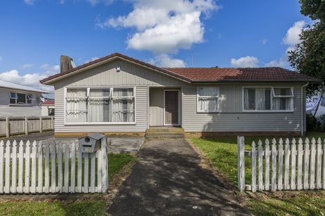 Photo of property in 136 Rowandale Avenue, Manurewa, Auckland, 2102