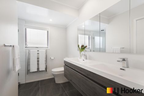 Photo of property in 21 St Annes Crescent, Wattle Downs, Auckland, 2103