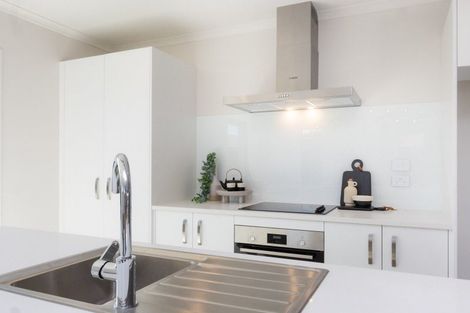 Photo of property in 1a Christian Place, Awapuni, Palmerston North, 4412