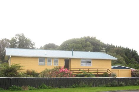 Photo of property in 6 Uenuku Place, Waitara, 4320