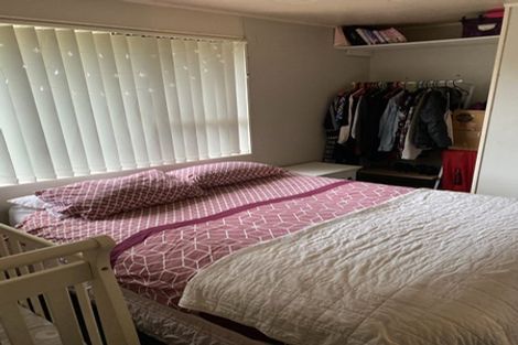 Photo of property in 106 Moire Road, West Harbour, Auckland, 0618