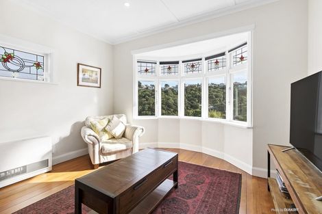 Photo of property in 59 Houghton Bay Road, Houghton Bay, Wellington, 6023