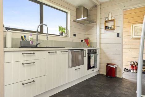 Photo of property in 43 Waterford Road, Fitzroy, Hamilton, 3206