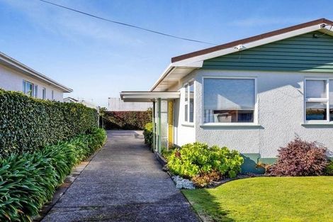 Photo of property in 96 Argyle Street, Hawera, 4610