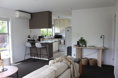 Photo of property in 2/74 Garreg Road, Bryndwr, Christchurch, 8052