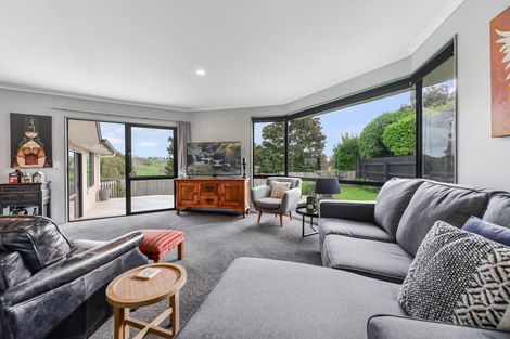 Photo of property in 16 Palm Grove Drive, Western Heights, Hamilton, 3200