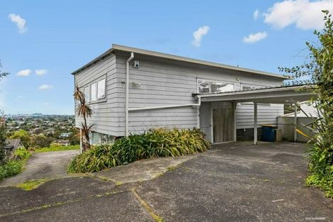 Photo of property in 15 Target Road, Totara Vale, Auckland, 0629