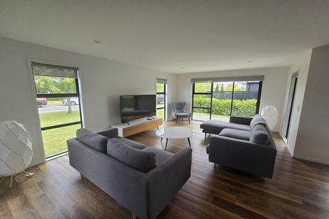 Photo of property in 17 Bastille Court, Rangatira Park, Taupo, 3330