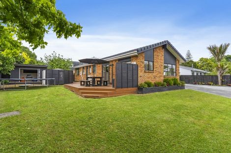 Photo of property in 7 Rheingold Place, Huapai, Kumeu, 0810