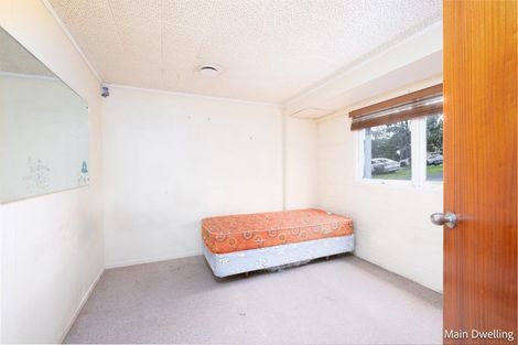 Photo of property in 486 Don Buck Road, Massey, Auckland, 0614