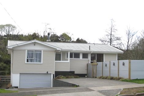 Photo of property in 8 Oranga Street, Marfell, New Plymouth, 4310