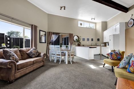 Photo of property in 59c Pembroke Street, Westown, New Plymouth, 4310