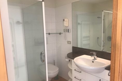 Photo of property in The Sands Apartments, 10/47 The Strand, Takapuna, Auckland, 0622