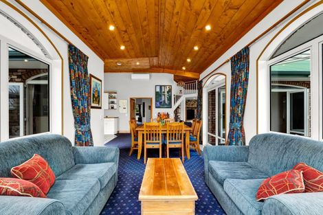 Photo of property in 211 Tawhiti Road, Hawera, 4672