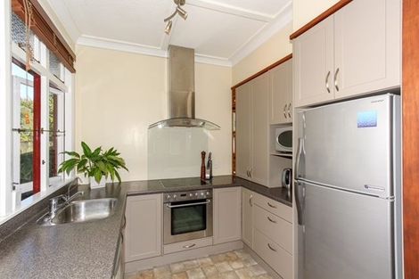 Photo of property in 100 Lemon Street, New Plymouth, 4312