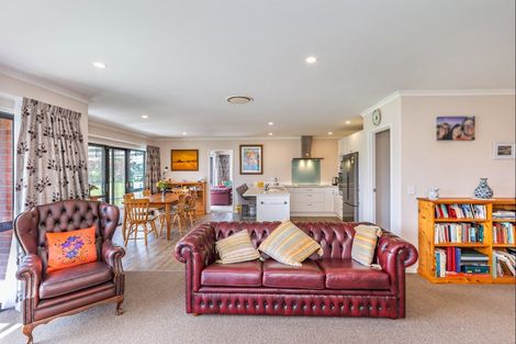 Photo of property in 2 Ivy Lane, Ohau, Levin, 5570