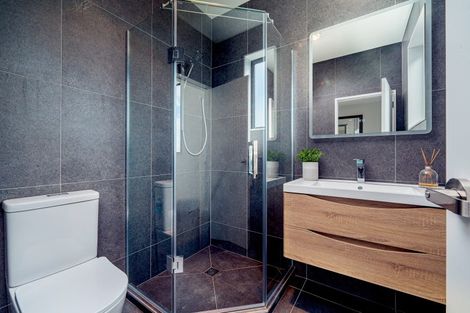 Photo of property in 8 Poutawa Lane, Clarks Beach, 2122