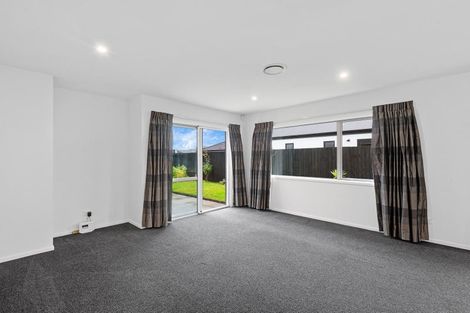 Photo of property in 12 Dunlops Crescent, Marshland, Christchurch, 8083
