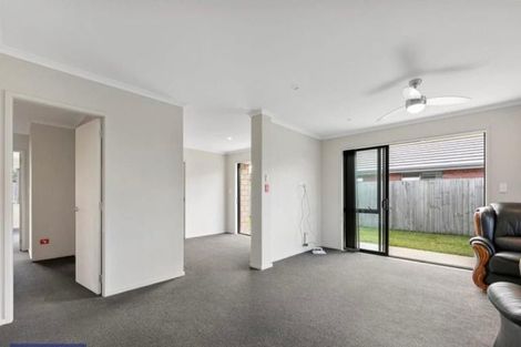 Photo of property in 11 Leet Crescent, Papamoa Beach, Papamoa, 3118