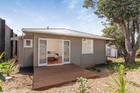 Photo of property in 64 Ernie Pinches Street, Wesley, Auckland, 1041