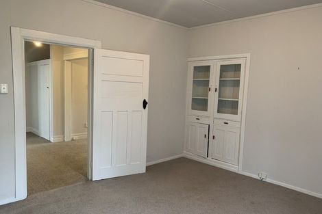 Photo of property in 35 Knowles Street, Terrace End, Palmerston North, 4410