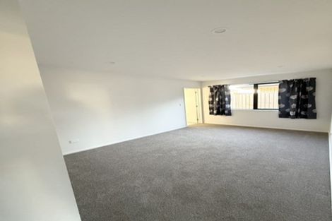 Photo of property in 32 Miromiro Street, Broomfield, Christchurch, 8042