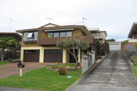 Photo of property in 9 Little Barrier Avenue, Manly, Whangaparaoa, 0930