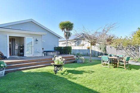 Photo of property in 9 Jennings Place, Rangiora, 7400