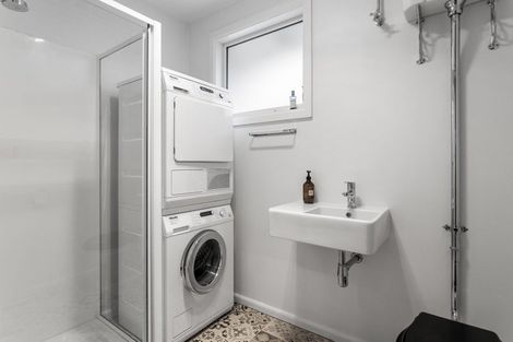 Photo of property in 4/135 Aikmans Road, Merivale, Christchurch, 8014