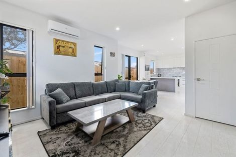 Photo of property in 4d Carolyn Street, Manukau, Auckland, 2025