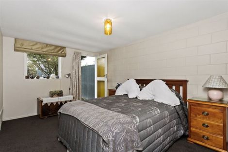 Photo of property in 2/17 Cotswold Avenue, Bishopdale, Christchurch, 8053