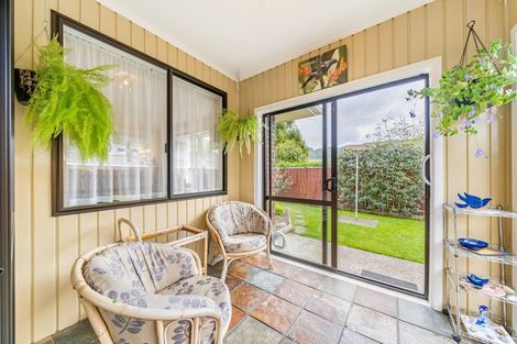 Photo of property in 1a Oak Street, Ebdentown, Upper Hutt, 5018