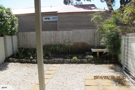 Photo of property in 2/66 Victoria Road, Devonport, Auckland, 0624