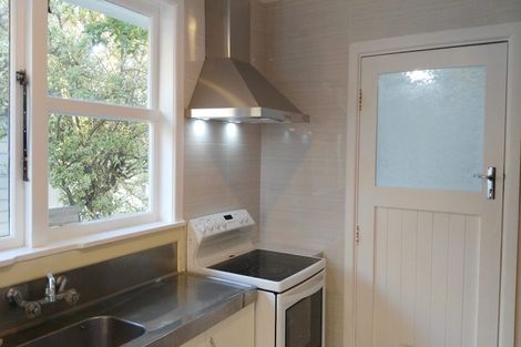 Photo of property in 44 Brandon Road, Glen Eden, Auckland, 0602