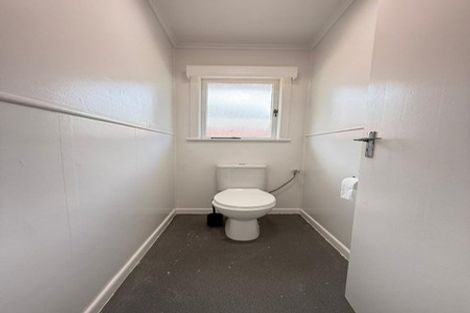 Photo of property in 42 Vera Road, Te Atatu South, Auckland, 0610