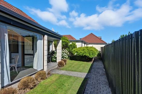 Photo of property in 5/4 Broadbent Street, Riccarton, Christchurch, 8041